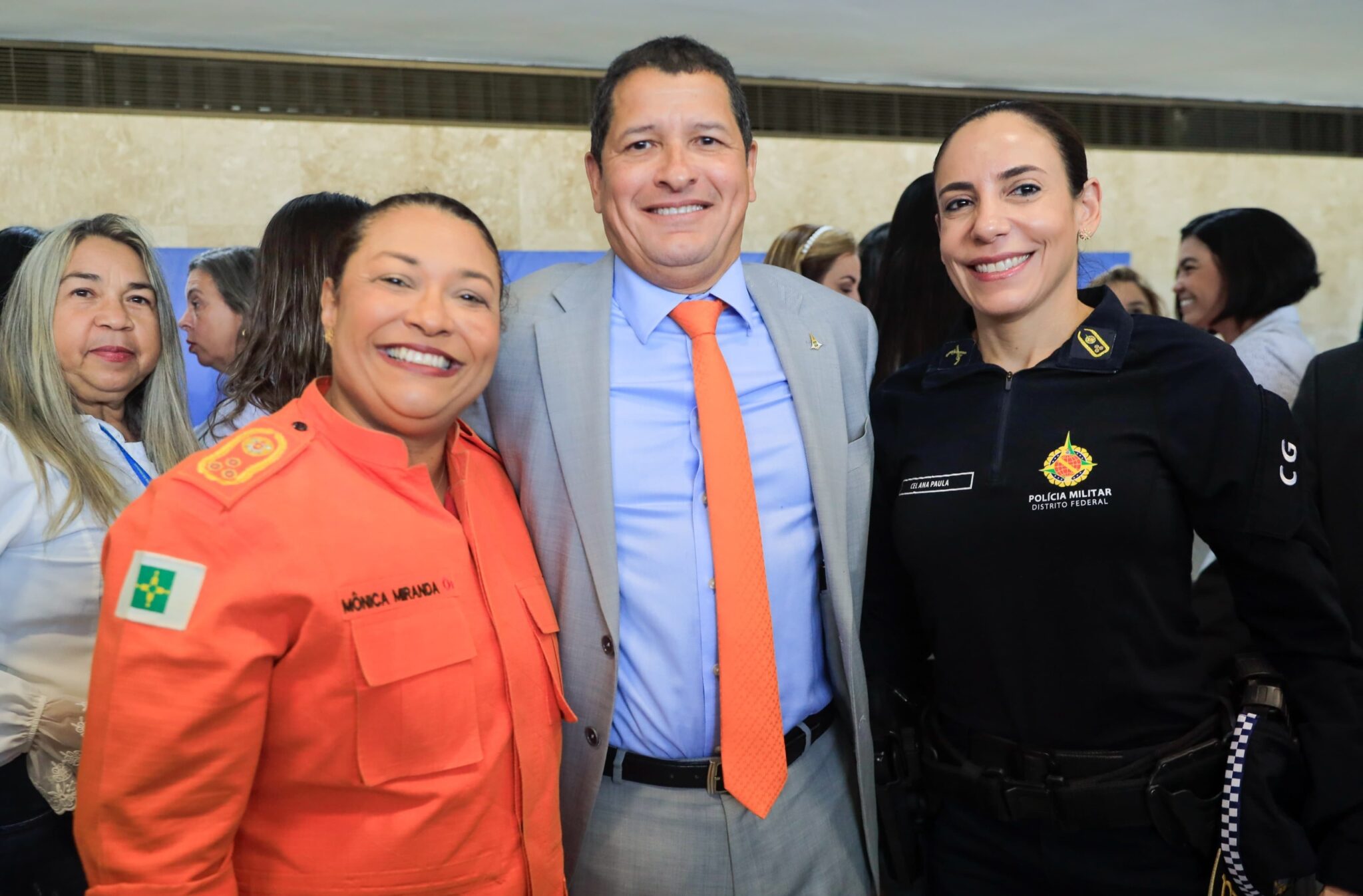 De acordo com o secretário Sandro Avelar, “é um orgulho ter pela primeira vez na história do país duas mulheres à frente das nossas corporações militares, a Polícia Militar e o Corpo de Bombeiros Militar” | Foto: Divulgação/SSP-DF